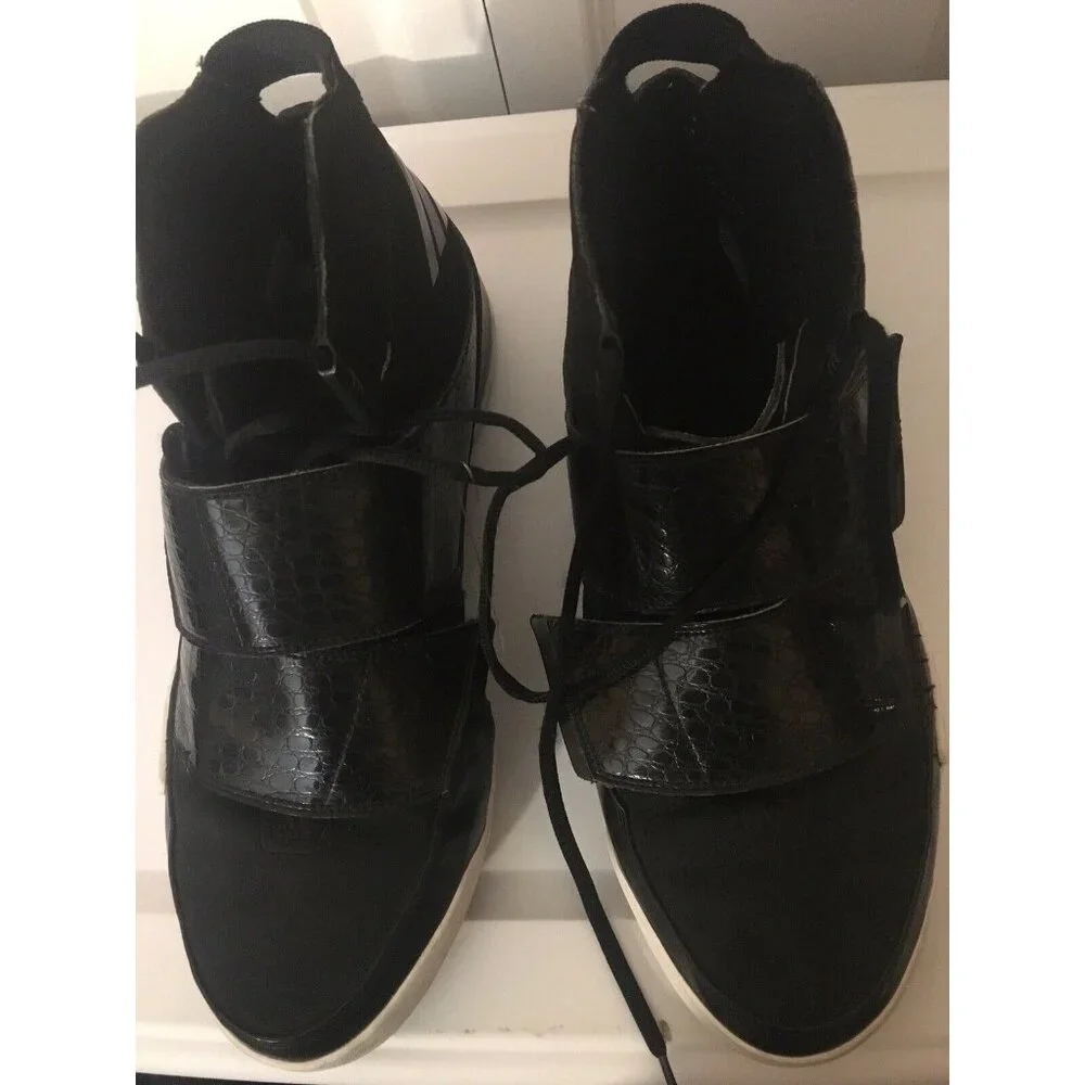 Vtg ADIDAS Black And White Hightops‎ With Flaps Sz 13 MENS Rare
